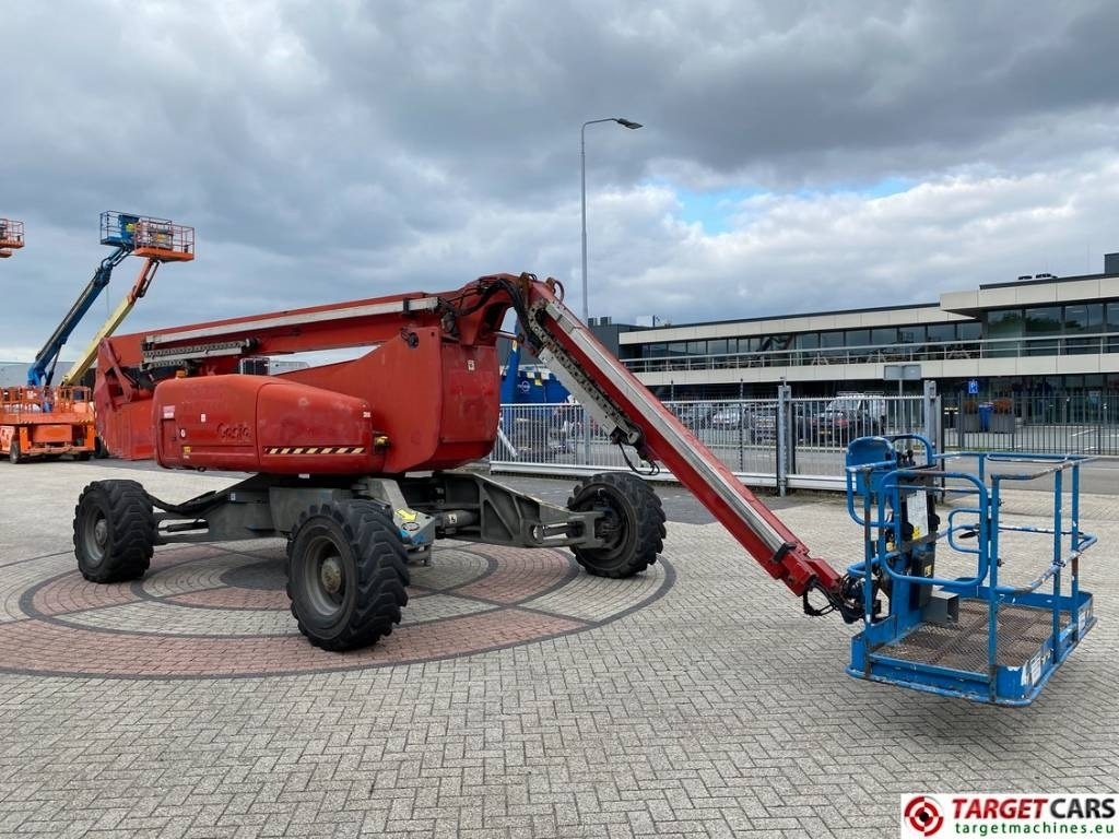 Genie Z-135/70 Articulated 4x4x4 Diesel Boom Lift 4315cm - رافعات سلة مفصلية: صور 2 Genie Z-135/70 Articulated 4x4x4 Diesel Boom Lift 4315cm - رافعات سلة مفصلية: صور 2