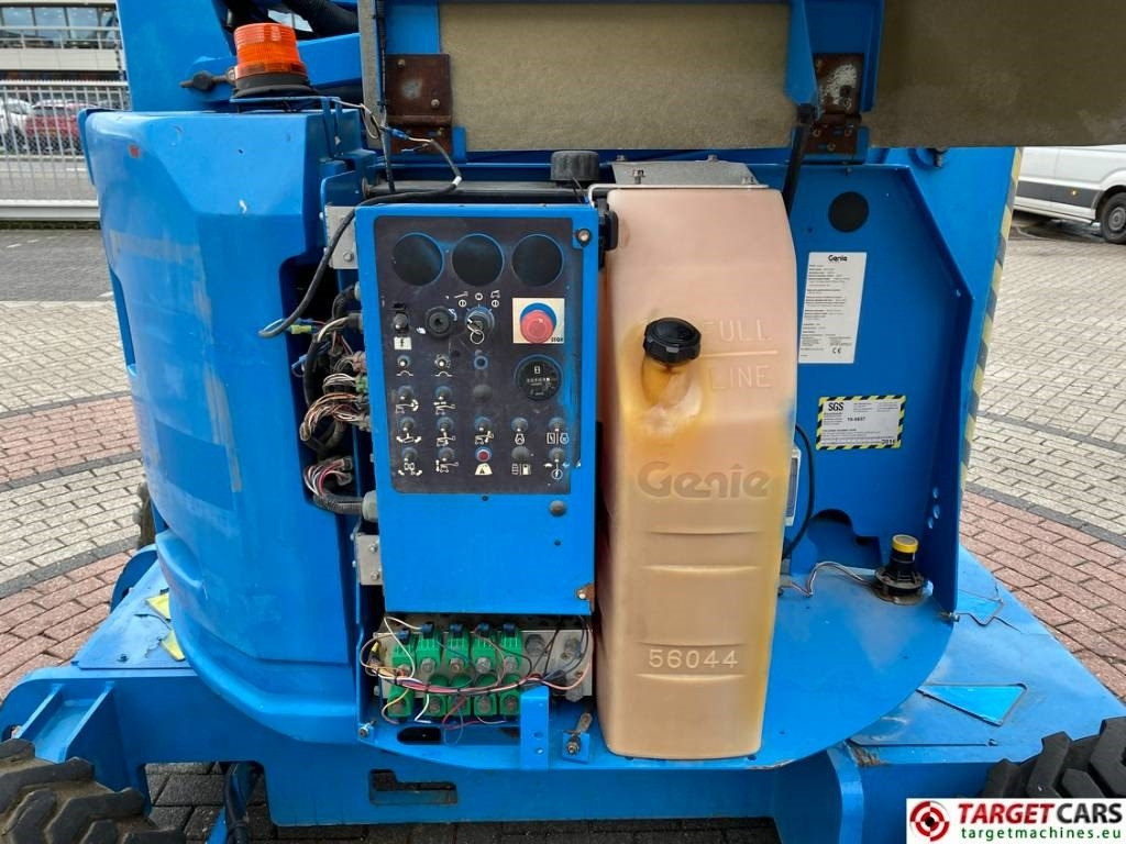 رافعات سلة مفصلية Genie Z-34/22 Articulated 4x4 Diesel Boom WorkLift 12.4M: صور 13 رافعات سلة مفصلية Genie Z-34/22 Articulated 4x4 Diesel Boom WorkLift 12.4M: صور 13