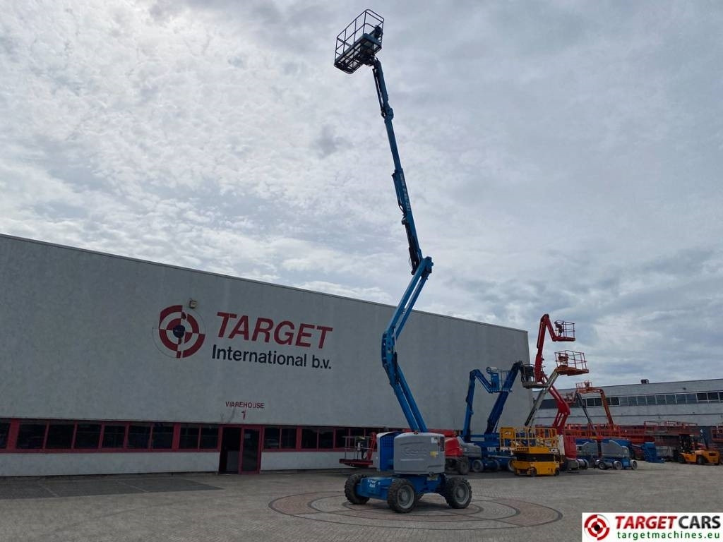 Genie Z-45/25J Articulated 4x4 Diesel Boom Work Lift 16M - رافعات سلة مفصلية: صور 5 Genie Z-45/25J Articulated 4x4 Diesel Boom Work Lift 16M - رافعات سلة مفصلية: صور 5