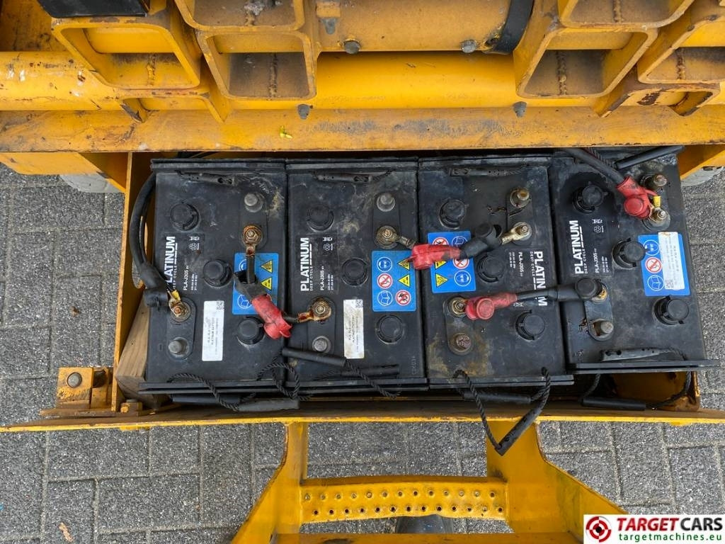 رافعات مقصية Haulotte Compact 14 Electric Scissor Work Lift 1385cm: صور 14 رافعات مقصية Haulotte Compact 14 Electric Scissor Work Lift 1385cm: صور 14