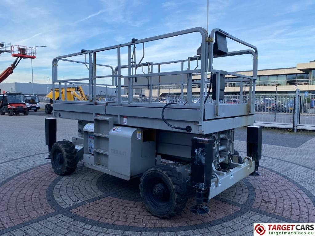 Haulotte H12SX Diesel 4x4 Scissor H12SDX Work Lift 1200cm - رافعات مقصية: صور 2 Haulotte H12SX Diesel 4x4 Scissor H12SDX Work Lift 1200cm - رافعات مقصية: صور 2
