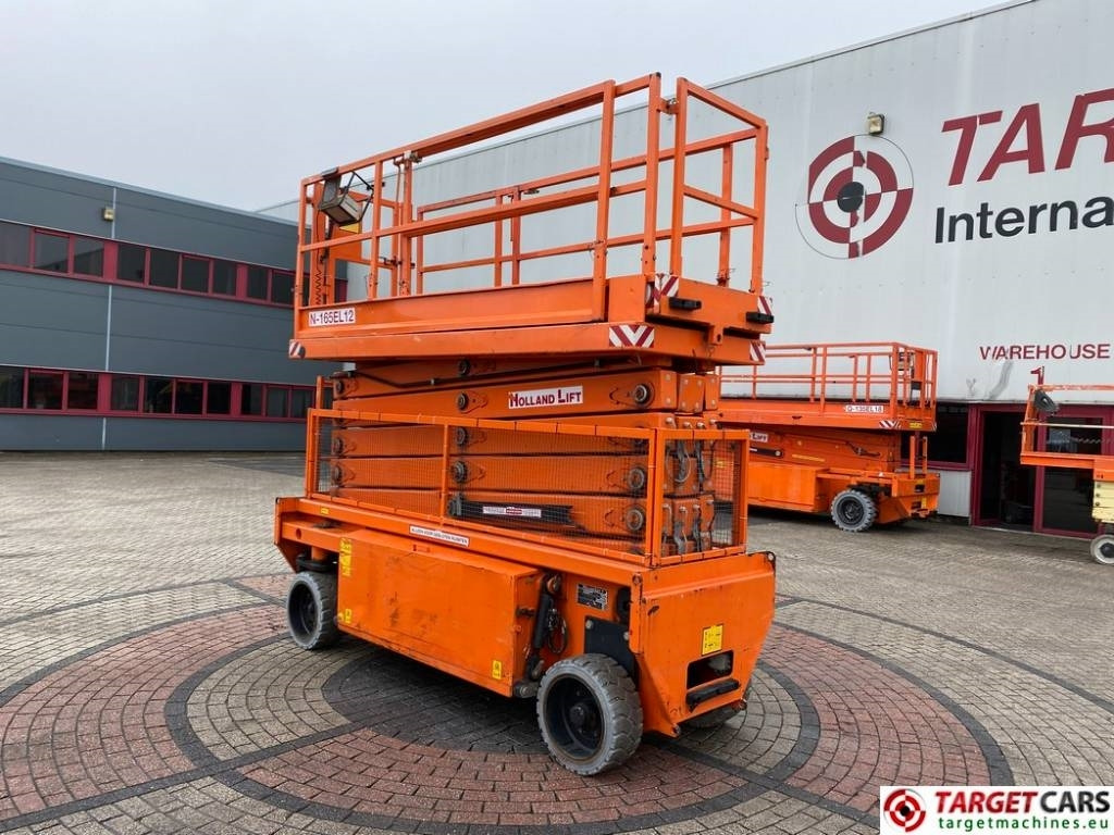 Holland Lift CombiStar N165EL12 Electric Scissor WorkLift 18.5M - رافعات مقصية: صور 4 Holland Lift CombiStar N165EL12 Electric Scissor WorkLift 18.5M - رافعات مقصية: صور 4