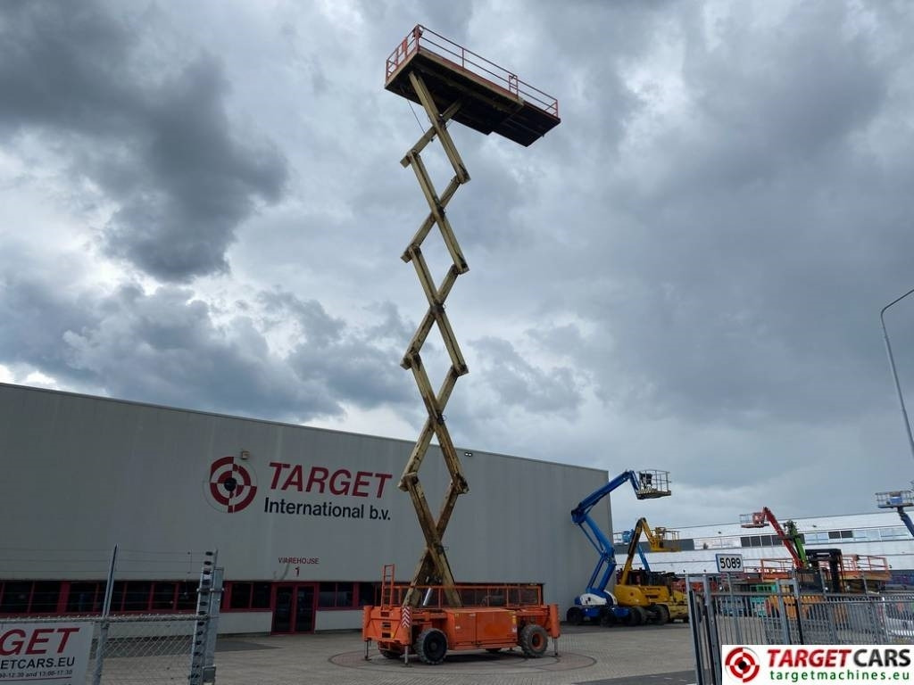 Holland Lift T210DL25 4WD Diesel T-210DL25 Scissor WorkLift 23M - رافعات مقصية: صور 5 Holland Lift T210DL25 4WD Diesel T-210DL25 Scissor WorkLift 23M - رافعات مقصية: صور 5