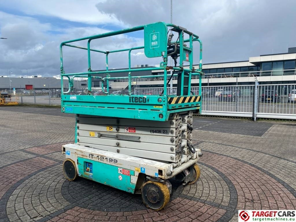 Iteco Imer IT12122 Electric Scissor Work Lift 1390cm - رافعات مقصية: صور 2 Iteco Imer IT12122 Electric Scissor Work Lift 1390cm - رافعات مقصية: صور 2