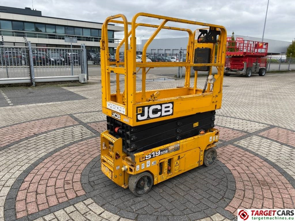 JCB S1930E Electric Scissor Work Lift 780cm - رافعات مقصية: صور 3 JCB S1930E Electric Scissor Work Lift 780cm - رافعات مقصية: صور 3