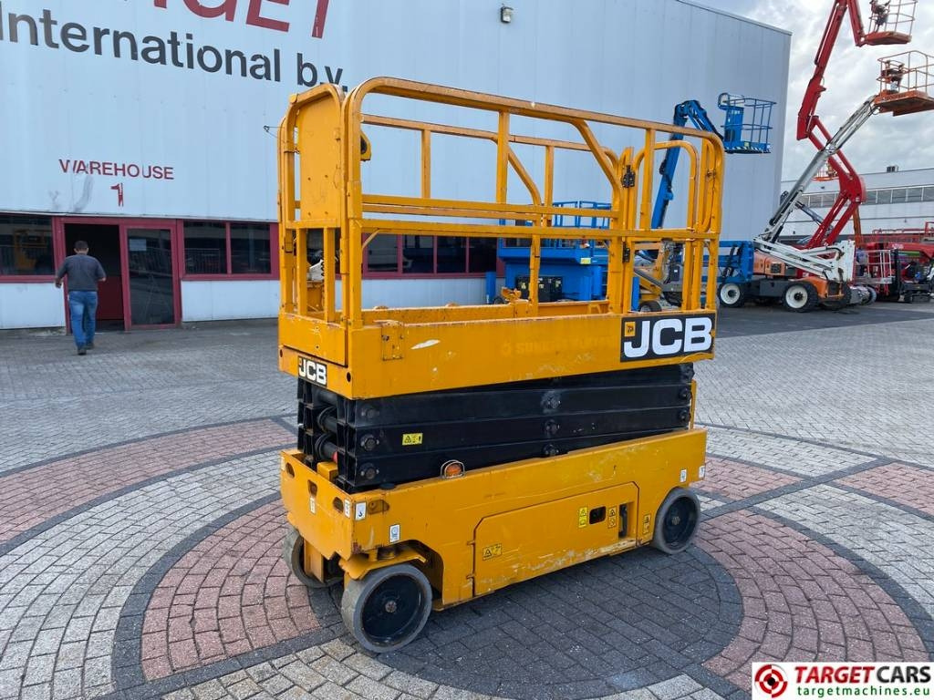 JCB S2632E Electric Scissor Work Lift 1010cm - رافعات مقصية: صور 1 JCB S2632E Electric Scissor Work Lift 1010cm - رافعات مقصية: صور 1