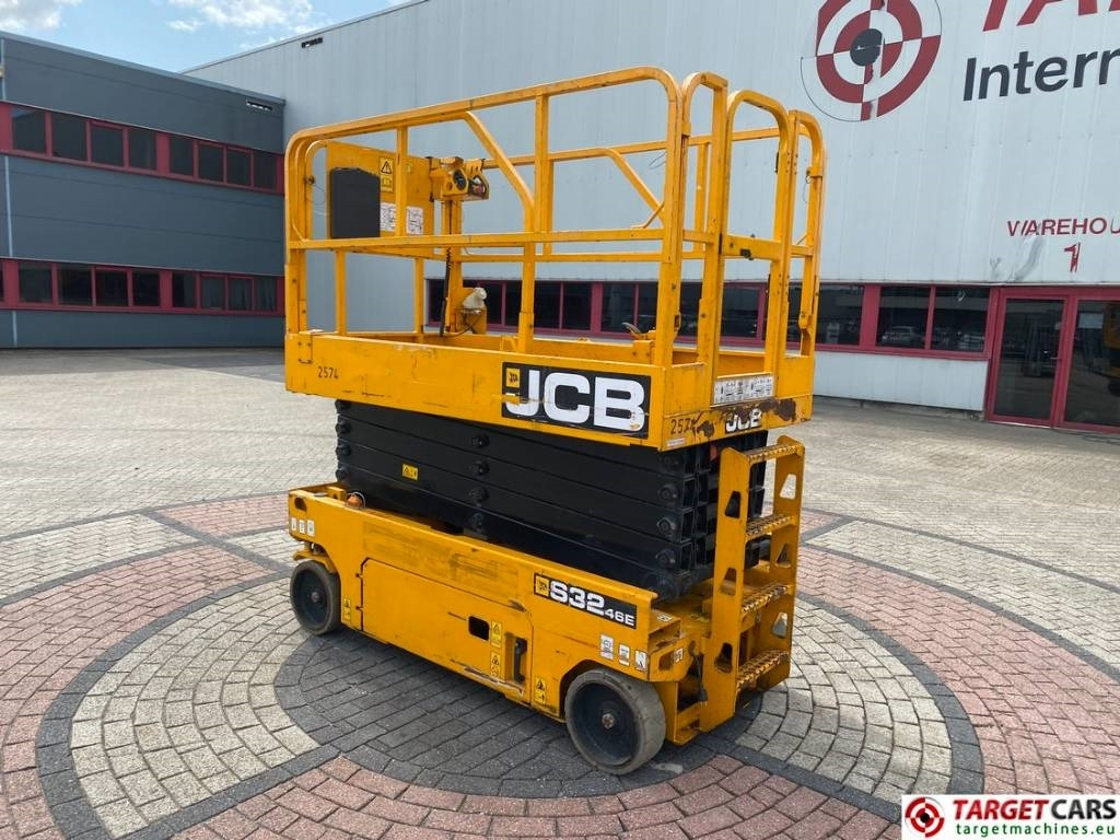 JCB S3246E Electric Scissor Work Lift 1200cm - رافعات مقصية: صور 4 JCB S3246E Electric Scissor Work Lift 1200cm - رافعات مقصية: صور 4
