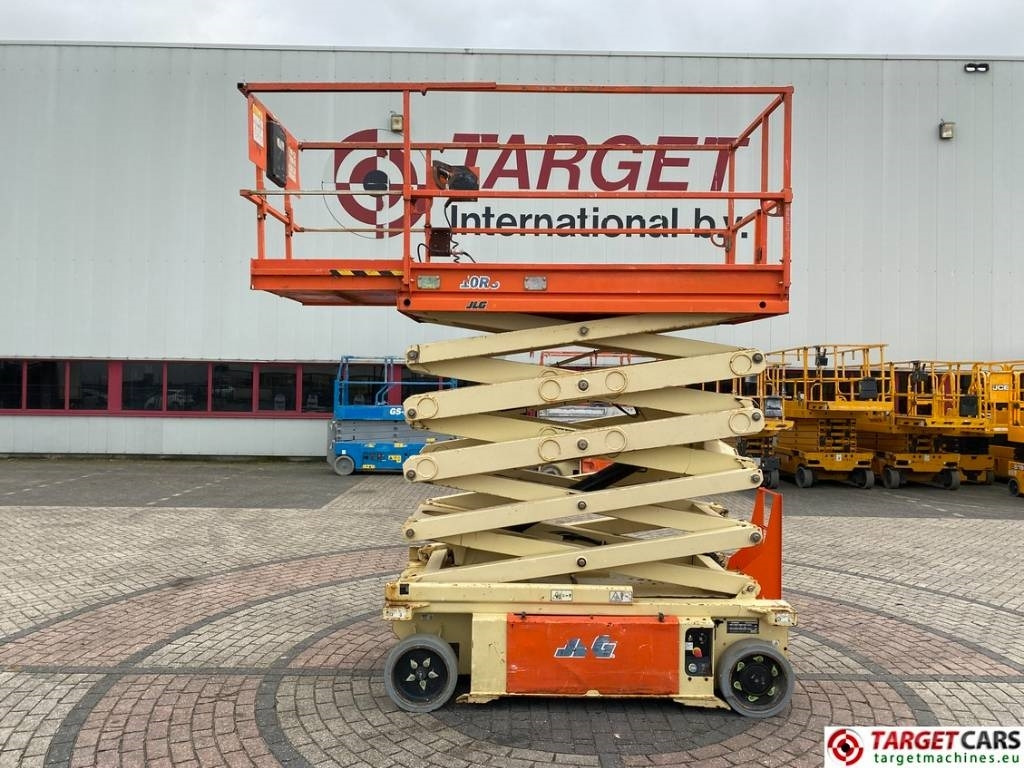 JLG 10RS Electric Scissor Work Lift 1175cm - رافعات مقصية: صور 5 JLG 10RS Electric Scissor Work Lift 1175cm - رافعات مقصية: صور 5