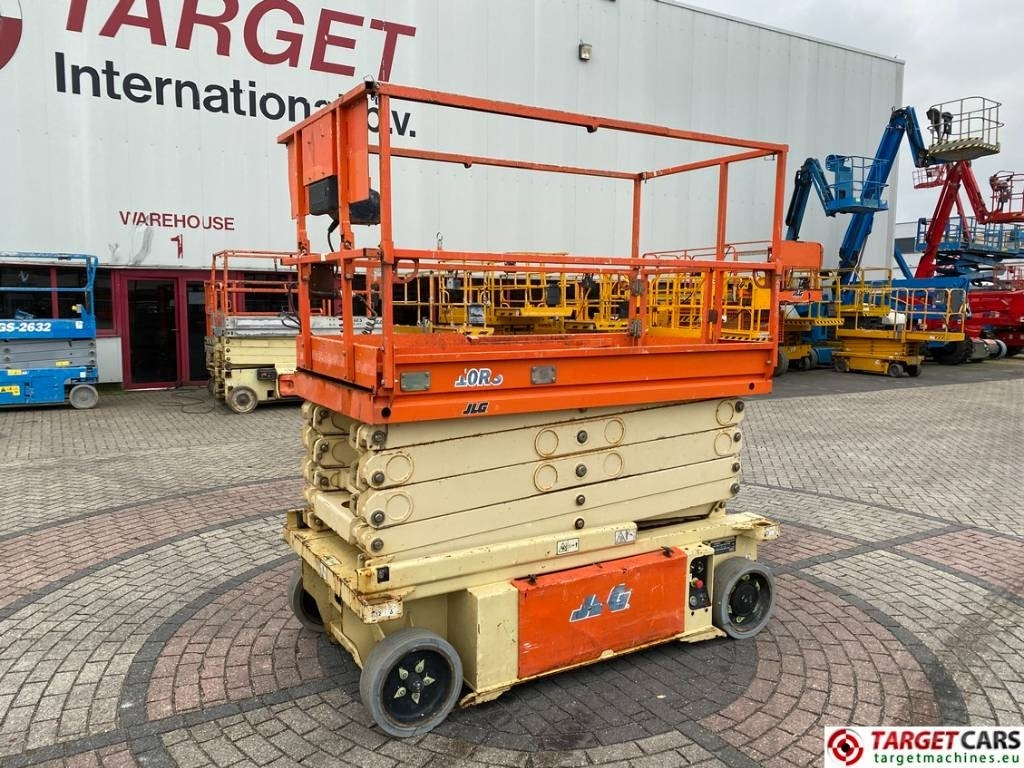 JLG 10RS Electric Scissor Work Lift 1175cm - رافعات مقصية: صور 1 JLG 10RS Electric Scissor Work Lift 1175cm - رافعات مقصية: صور 1