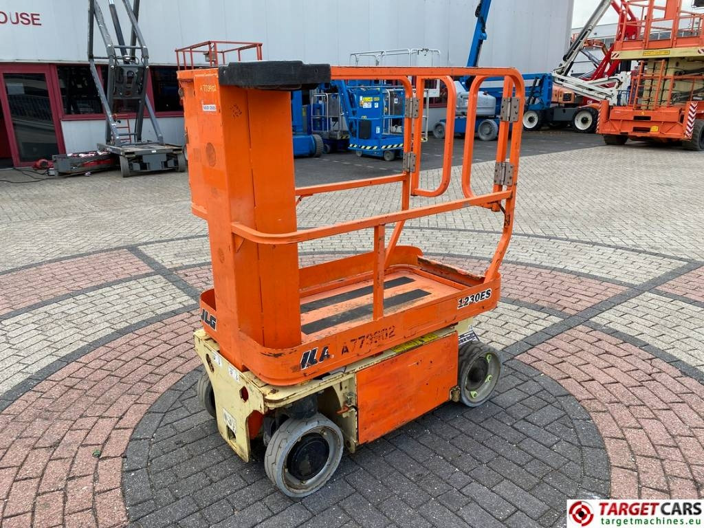 JLG 1230ES Electric Vertical Mast Work Lift 566cm - الرأسي رفع الصاري: صور 1 JLG 1230ES Electric Vertical Mast Work Lift 566cm - الرأسي رفع الصاري: صور 1