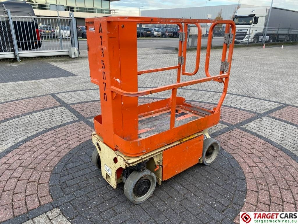 JLG 1230ES Electric Vertical Mast Work Lift 566cm - الرأسي رفع الصاري: صور 3 JLG 1230ES Electric Vertical Mast Work Lift 566cm - الرأسي رفع الصاري: صور 3
