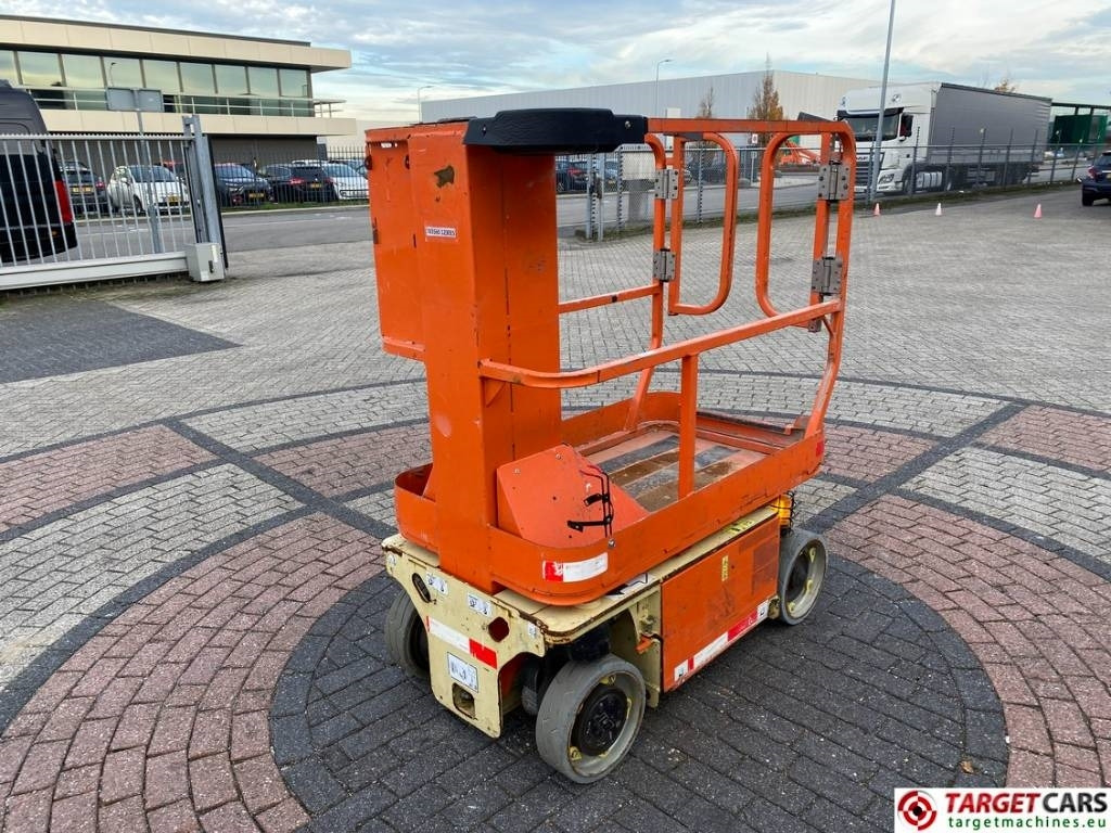 JLG 1230ES Electric Vertical Mast Work Lift 566cm - الرأسي رفع الصاري: صور 3 JLG 1230ES Electric Vertical Mast Work Lift 566cm - الرأسي رفع الصاري: صور 3