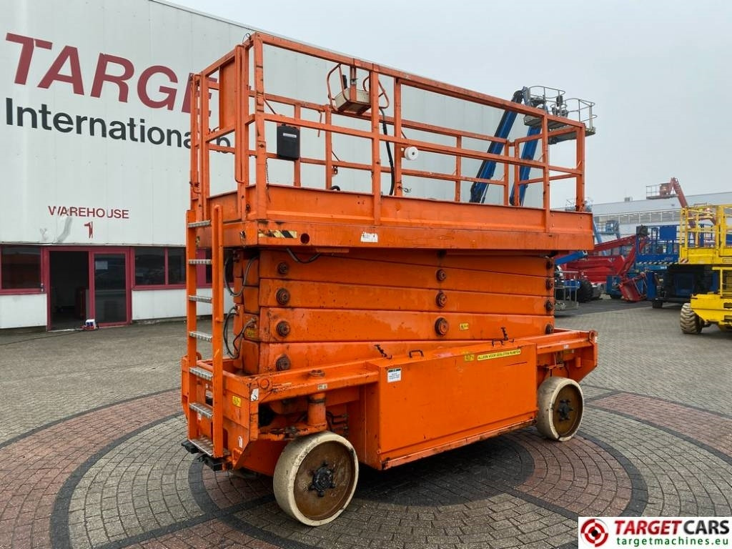 JLG 153-12 Liftlux Electric Scissor Work Lift 1730cm - رافعات مقصية: صور 1 JLG 153-12 Liftlux Electric Scissor Work Lift 1730cm - رافعات مقصية: صور 1
