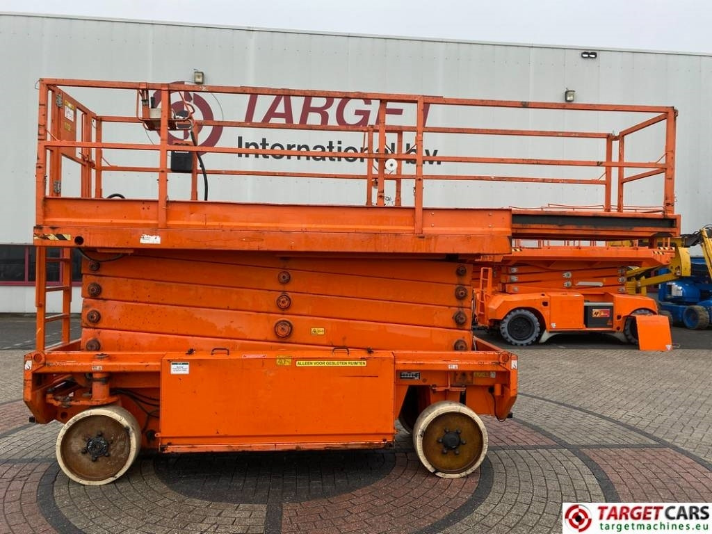 JLG 153-12 Liftlux Electric Scissor Work Lift 1730cm - رافعات مقصية: صور 5 JLG 153-12 Liftlux Electric Scissor Work Lift 1730cm - رافعات مقصية: صور 5