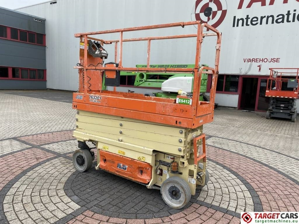 JLG 2632ES Electric Scissor Work Lift 977cm - رافعات مقصية: صور 4 JLG 2632ES Electric Scissor Work Lift 977cm - رافعات مقصية: صور 4