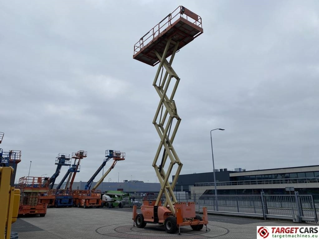 رافعات مقصية JLG 4394RT Diesel 4x4 Scissor Work Lift 1511cm: صور 7