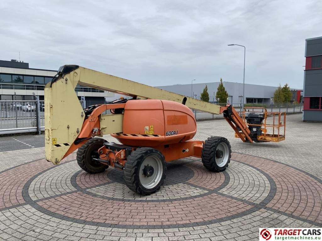 JLG 600AJ Articulated 4x4 Diesel Boom Work Lift 2047cm - رافعات سلة مفصلية: صور 3 JLG 600AJ Articulated 4x4 Diesel Boom Work Lift 2047cm - رافعات سلة مفصلية: صور 3