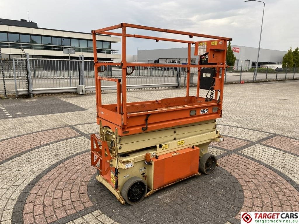 JLG 6RS Electric Scissor Work Lift 779cm - رافعات مقصية: صور 3 JLG 6RS Electric Scissor Work Lift 779cm - رافعات مقصية: صور 3