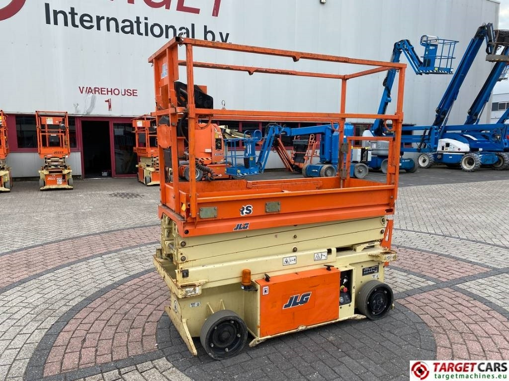 JLG 6RS Electric Scissor Work Lift 779cm - رافعات مقصية: صور 1 JLG 6RS Electric Scissor Work Lift 779cm - رافعات مقصية: صور 1