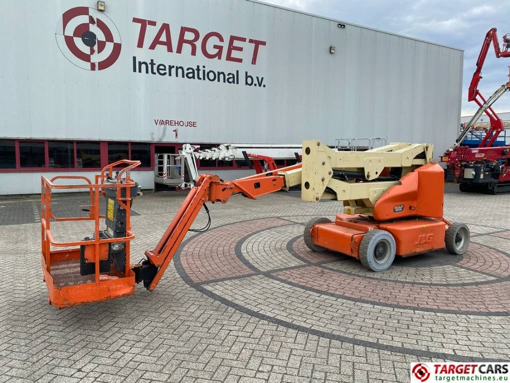 JLG E400AJPN Jib Plus Articulated Electric BoomLift - رافعات سلة مفصلية: صور 1 JLG E400AJPN Jib Plus Articulated Electric BoomLift - رافعات سلة مفصلية: صور 1