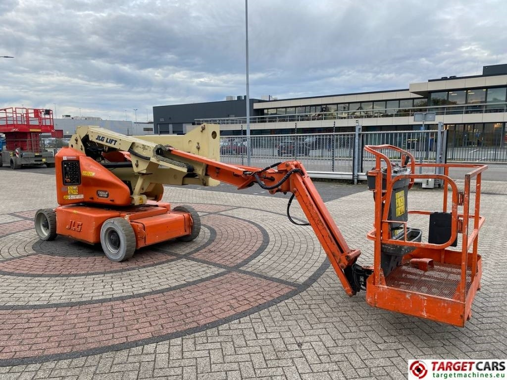 JLG E400AJPN Jib Plus Articulated Electric BoomLift - رافعات سلة مفصلية: صور 2 JLG E400AJPN Jib Plus Articulated Electric BoomLift - رافعات سلة مفصلية: صور 2