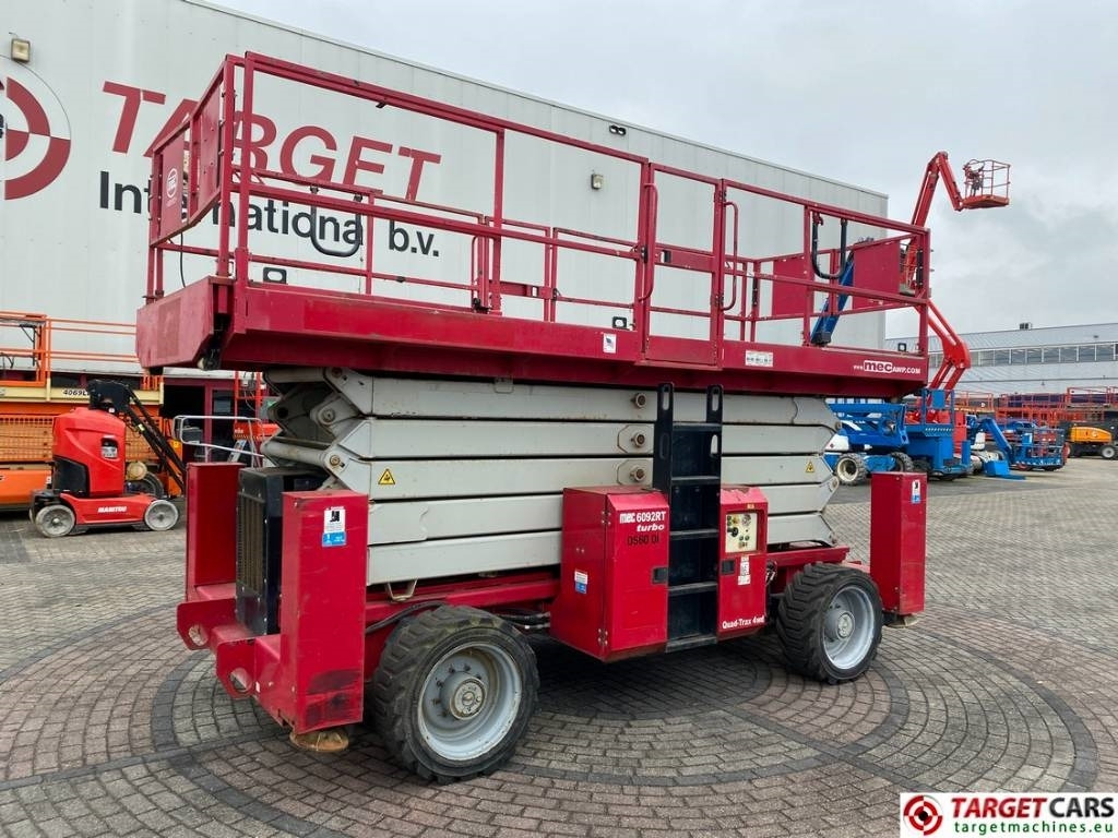 MEC 6092RT Diesel 4x4 Scissor Work LIft 2020cm - رافعات مقصية: صور 1 MEC 6092RT Diesel 4x4 Scissor Work LIft 2020cm - رافعات مقصية: صور 1