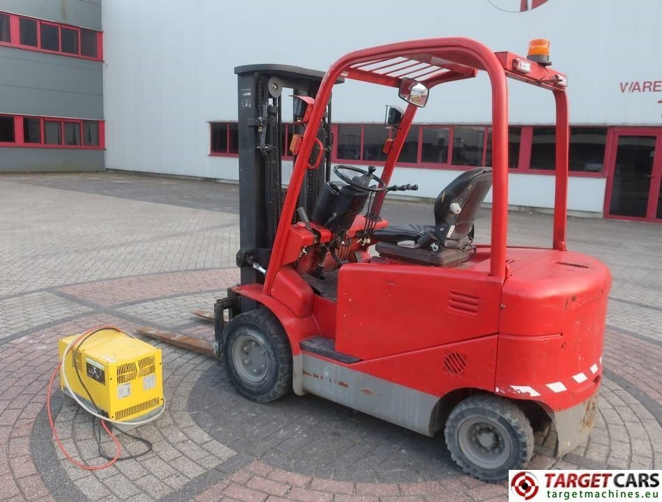 Manitou ME425 Electric 4wheel Forklift 2500KG Triplex450cm - رافعة شوكية كهربائية: صور 4 Manitou ME425 Electric 4wheel Forklift 2500KG Triplex450cm - رافعة شوكية كهربائية: صور 4