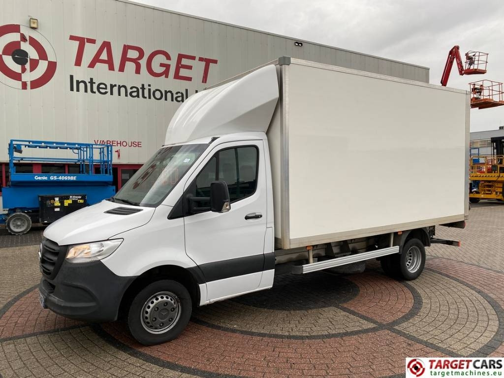 Mercedes-Benz Sprinter 515CDI Closed Box Van Taillift - بصندوق مغلق شاحنة: صور 1 Mercedes-Benz Sprinter 515CDI Closed Box Van Taillift - بصندوق مغلق شاحنة: صور 1