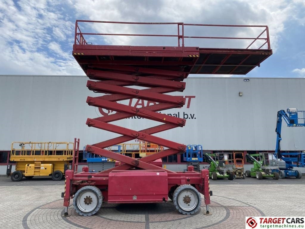 PB-Lift S225-24DS 4WD Diesel 4x4 Scissor Work Lift 2250cm - رافعات مقصية: صور 5 PB-Lift S225-24DS 4WD Diesel 4x4 Scissor Work Lift 2250cm - رافعات مقصية: صور 5