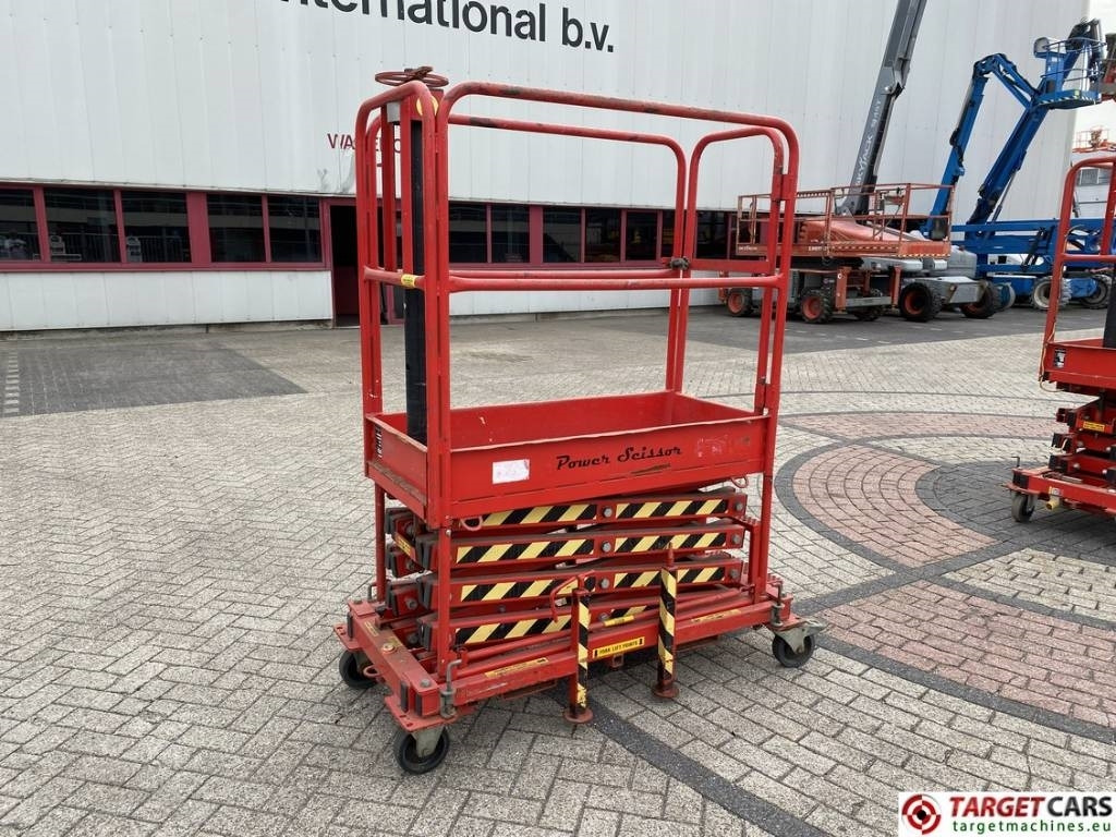 Power Scissor PS600 Manual Scissor Lift 600cm DEFECT - رافعات مقصية: صور 1 Power Scissor PS600 Manual Scissor Lift 600cm DEFECT - رافعات مقصية: صور 1