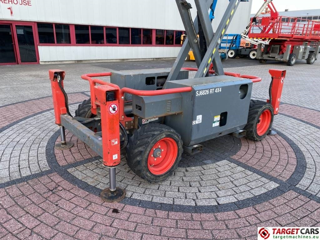 رافعات مقصية SkyJack SJ6826RT Diesel 4x4 Scissor 6826 Work Lift 992cm: صور 16 رافعات مقصية SkyJack SJ6826RT Diesel 4x4 Scissor 6826 Work Lift 992cm: صور 16