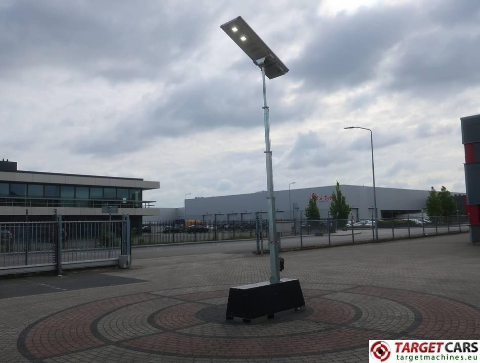 Trime X-Pole 2x25W Led Solar Tower Light - ابراج اضاءة: صور 5 Trime X-Pole 2x25W Led Solar Tower Light - ابراج اضاءة: صور 5