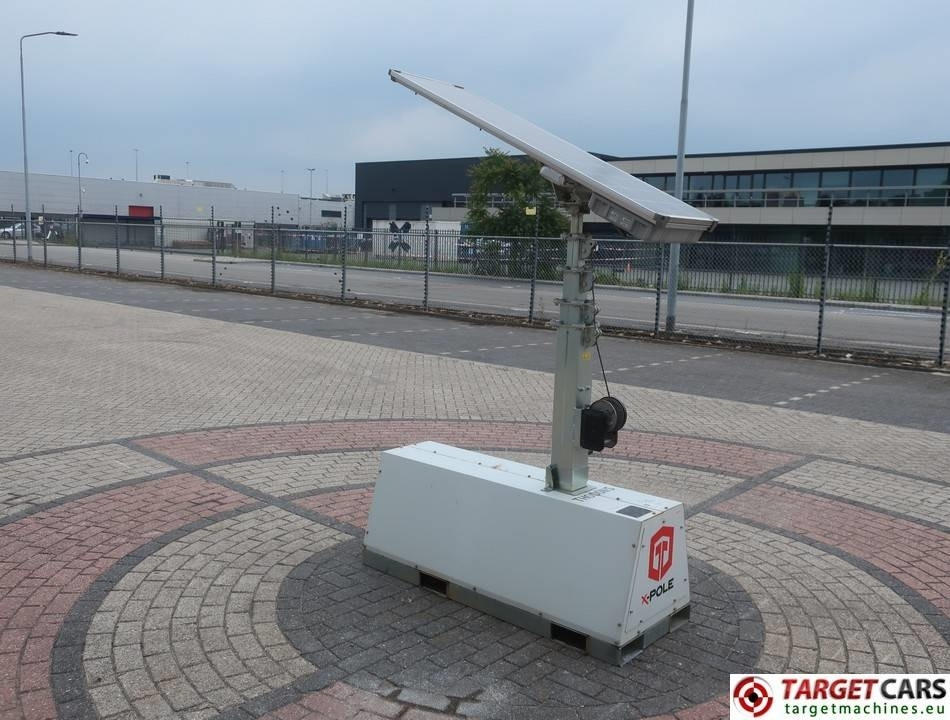 Trime X-Pole 2x25W Led Solar Tower Light - ابراج اضاءة: صور 2 Trime X-Pole 2x25W Led Solar Tower Light - ابراج اضاءة: صور 2