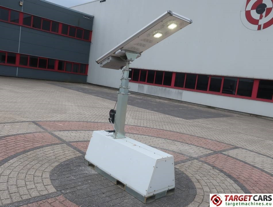 Trime X-Pole 2x25W Led Solar Tower Light - ابراج اضاءة: صور 4 Trime X-Pole 2x25W Led Solar Tower Light - ابراج اضاءة: صور 4