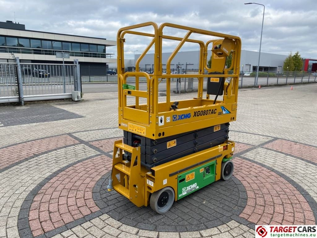 XCMG XG0807AC Electric LI-ION Lithium ScissorLift 780cm - رافعات مقصية: صور 3 XCMG XG0807AC Electric LI-ION Lithium ScissorLift 780cm - رافعات مقصية: صور 3