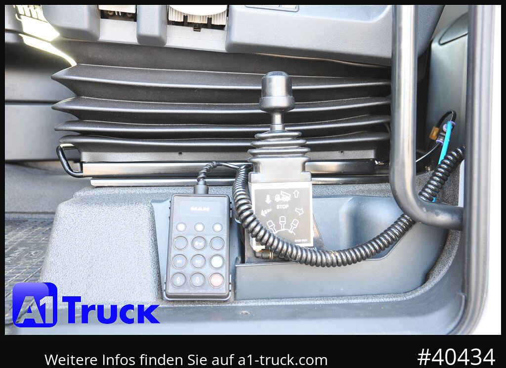 MAN TGX 18,440 XLX Intarder, Hydraulik, ACC - شاحنة جرار: صور 2 MAN TGX 18,440 XLX Intarder, Hydraulik, ACC - شاحنة جرار: صور 2