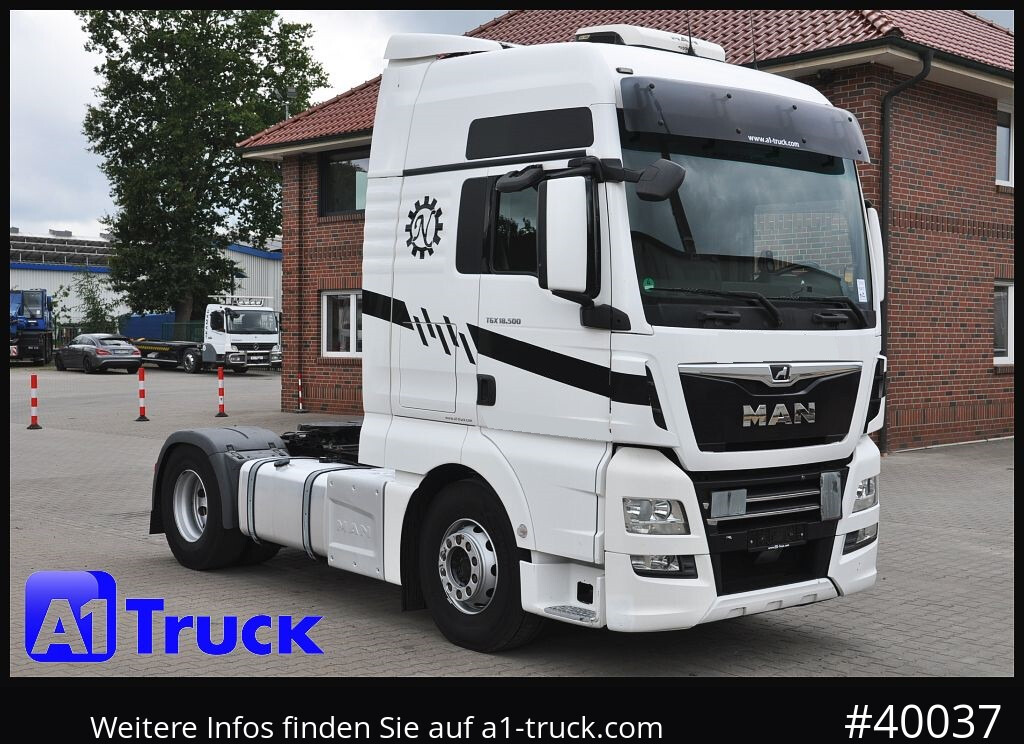 MAN TGX 18,500 XXL Intarder, Hydraulik, - شاحنة جرار: صور 1 MAN TGX 18,500 XXL Intarder, Hydraulik, - شاحنة جرار: صور 1