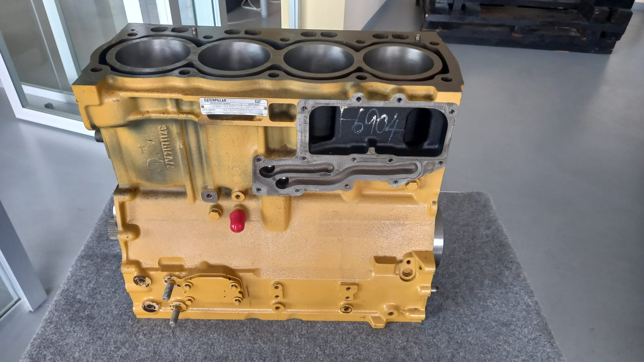 Caterpillar 3054C Short Block revisionato per CAT 3054C e C4.4 - كتلة اسطوانة - آلات البناء: صور 1 Caterpillar 3054C Short Block revisionato per CAT 3054C e C4.4 - كتلة اسطوانة - آلات البناء: صور 1