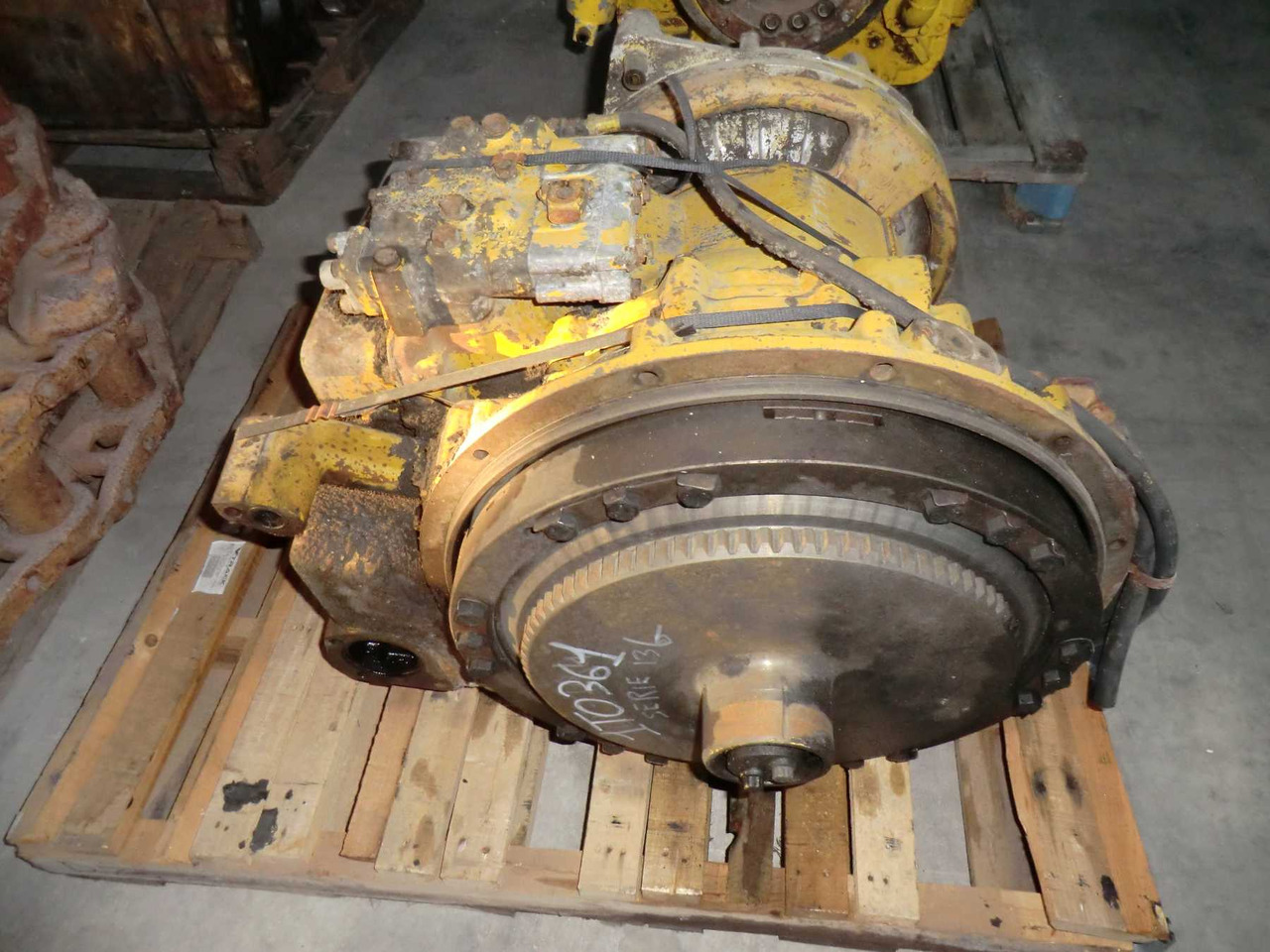 Caterpillar 631B CONVERTER - نقل الحركة - آلات البناء: صور 4 Caterpillar 631B CONVERTER - نقل الحركة - آلات البناء: صور 4