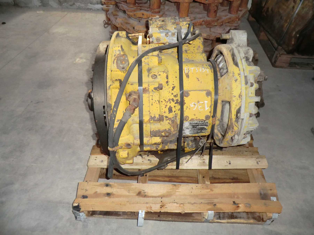 Caterpillar 631B CONVERTER - نقل الحركة - آلات البناء: صور 3 Caterpillar 631B CONVERTER - نقل الحركة - آلات البناء: صور 3