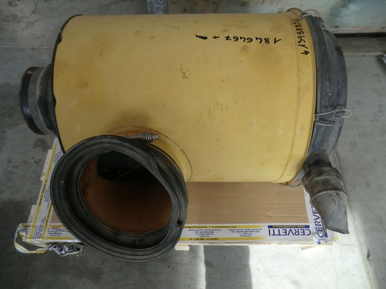 Caterpillar 735 Contenitore del filtro dell aria completo - فلتر الهواء - آلات البناء: صور 3 Caterpillar 735 Contenitore del filtro dell aria completo - فلتر الهواء - آلات البناء: صور 3