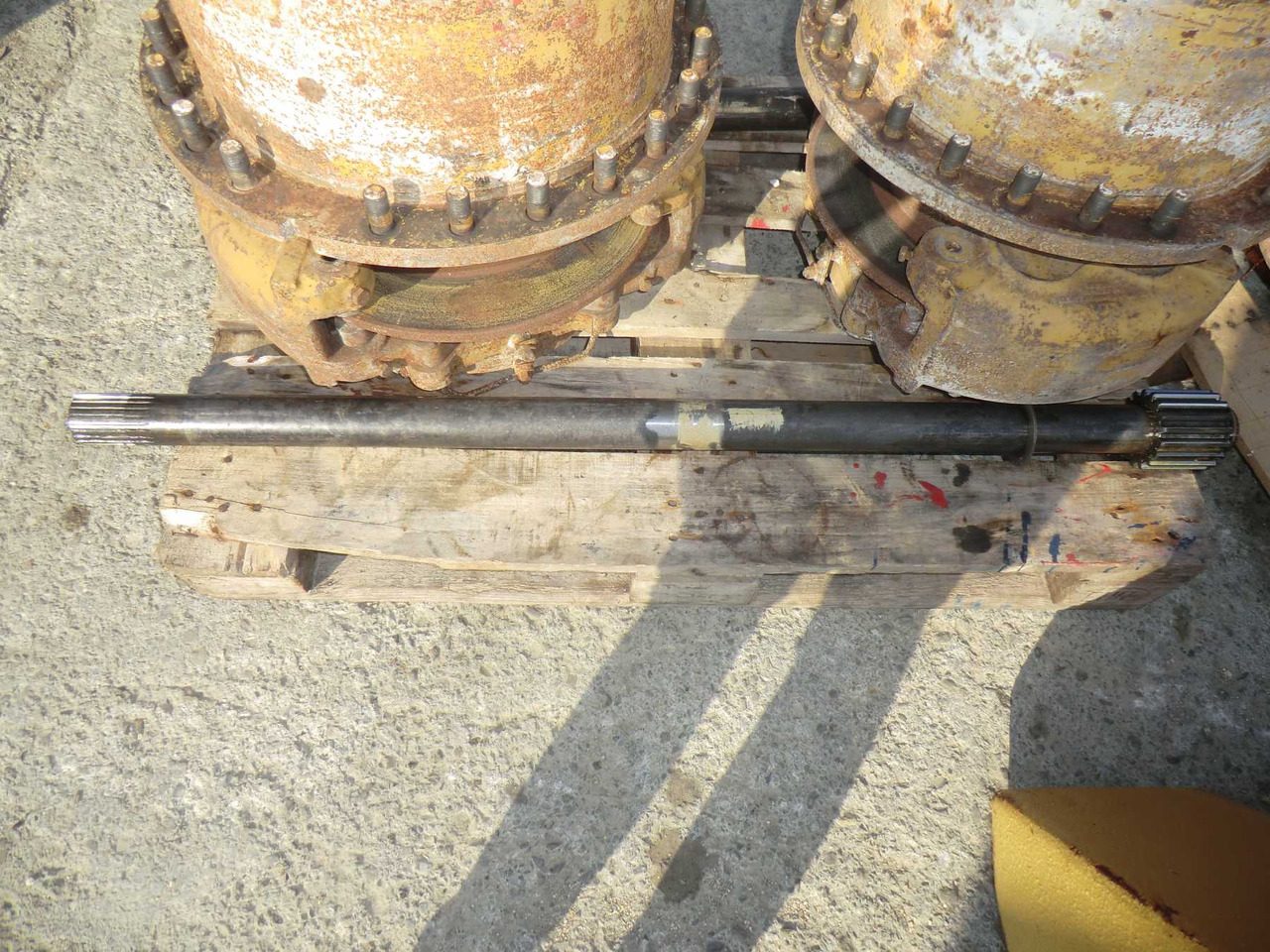 FIAT ALLIS FR20 Semiasse. - نقل الحركة - آلات البناء: صور 1 FIAT ALLIS FR20 Semiasse. - نقل الحركة - آلات البناء: صور 1