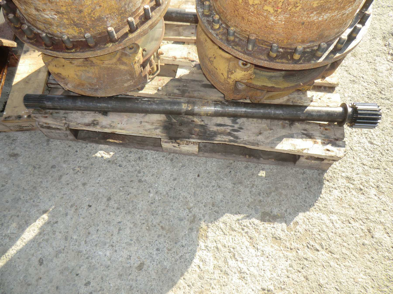 FIAT ALLIS FR20 Semiasse. - نقل الحركة - آلات البناء: صور 2 FIAT ALLIS FR20 Semiasse. - نقل الحركة - آلات البناء: صور 2