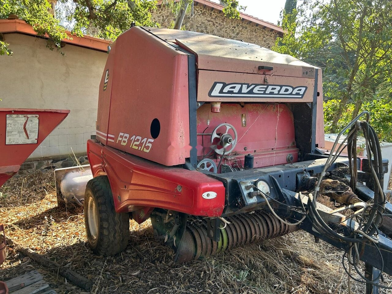 Laverda FB 12.15 - مكبس القش الدائري: صور 1 Laverda FB 12.15 - مكبس القش الدائري: صور 1