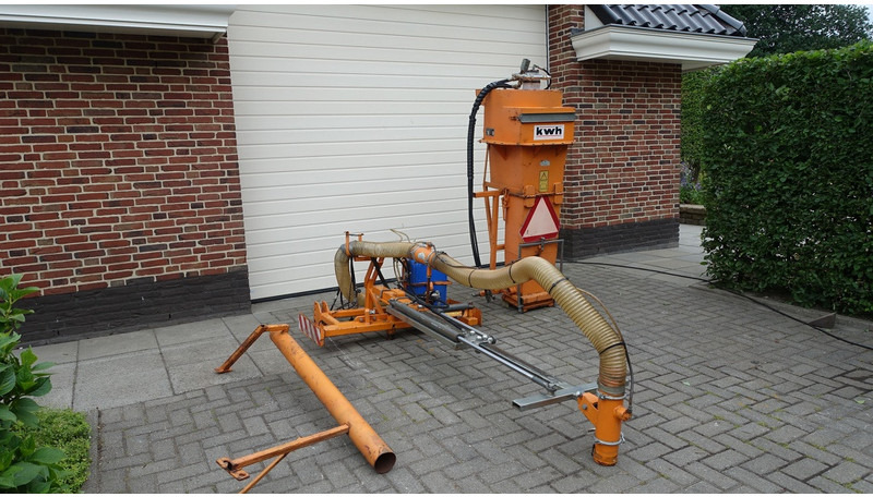 KWH Pluto 120S fecaliën/ poepzuiger - جرار بعجلتين: صور 2 KWH Pluto 120S fecaliën/ poepzuiger - جرار بعجلتين: صور 2
