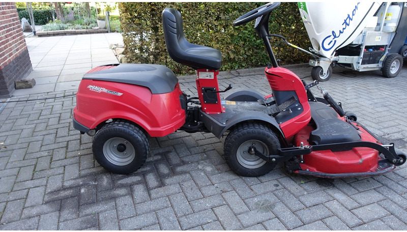 Mountfield 4135H Zitmaaier - جزازة المروج: صور 3 Mountfield 4135H Zitmaaier - جزازة المروج: صور 3