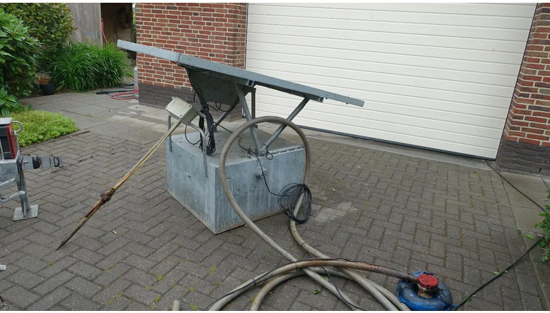 Plasdraspomp op aanhangwagen afzetbaar - نظام الري: صور 4 Plasdraspomp op aanhangwagen afzetbaar - نظام الري: صور 4