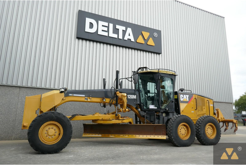 Caterpillar 120M - آلة تسوية الأرض: صور 4 Caterpillar 120M - آلة تسوية الأرض: صور 4