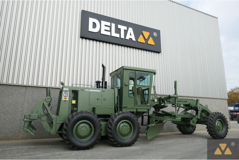 Caterpillar 130G Ex-army - آلة تسوية الأرض: صور 5 Caterpillar 130G Ex-army - آلة تسوية الأرض: صور 5
