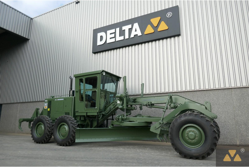 Caterpillar 130G Ex-army - آلة تسوية الأرض: صور 3 Caterpillar 130G Ex-army - آلة تسوية الأرض: صور 3
